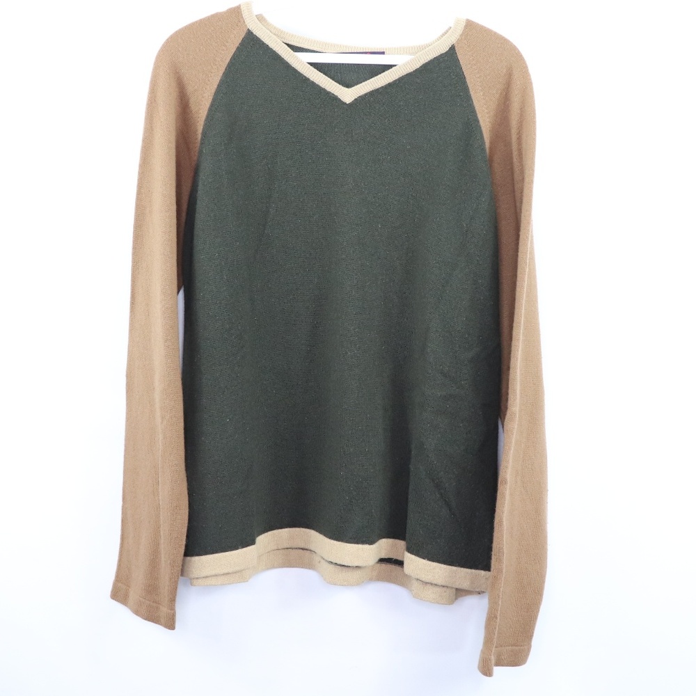 Montagut Womens Large V Neck Sweater Wool Green